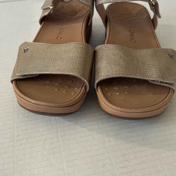 Vionic "Raz Metallic" Gold Adjustable Platform Wedge Sandals 10 - Picture 5 of 7